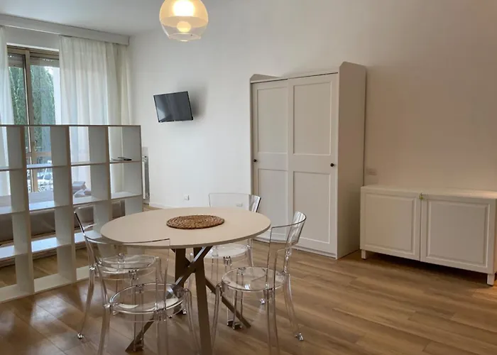 Apartment Vatican New In *